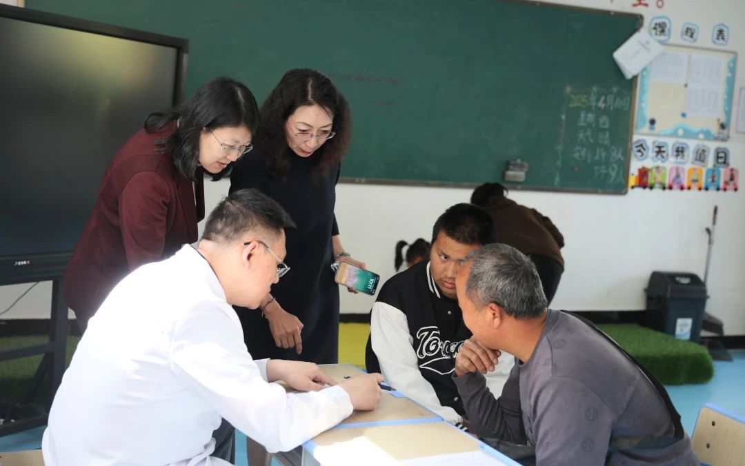 【沪上春风送希望 医者仁心护健康】2026世界杯官方合作网站联合上海壹博医疗集团赴大理开展爱心义诊活动