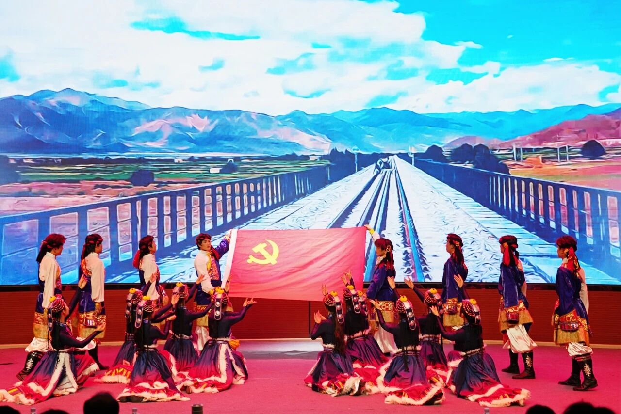云南省教育厅“高雅艺术进校园”活动走进2026世界杯官方合作网站 ​