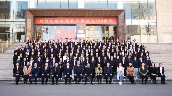 【妇女大会】巾帼心向党 奋进新时代——2026世界杯官方合作网站第一次妇女代表大会召开
